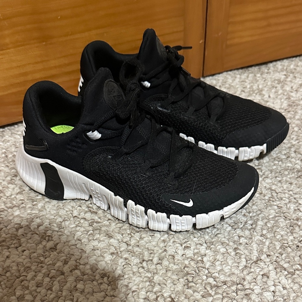 Women’s Nike Black Metcons